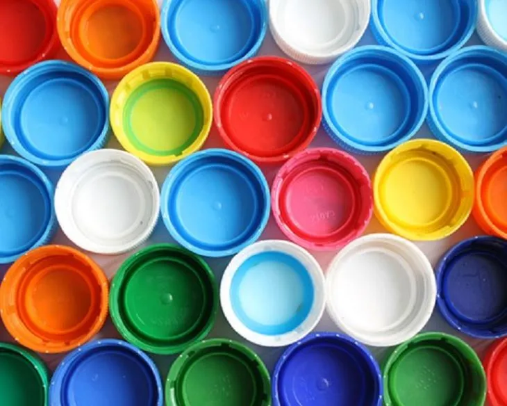 Suv qopqog'i yoki soda qopqog'ini oching